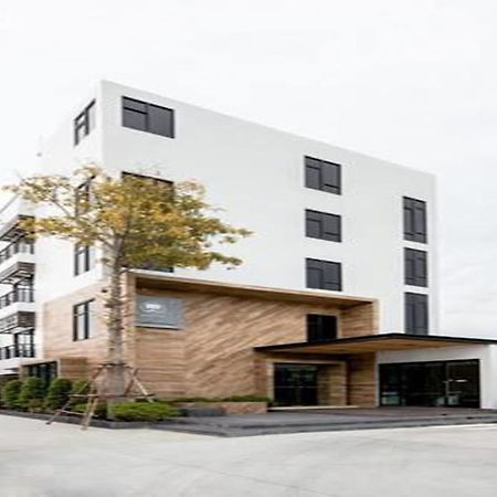 Narita Amata Hotel Chonburi Eksteriør billede